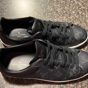Louis vuitton mens shoes
